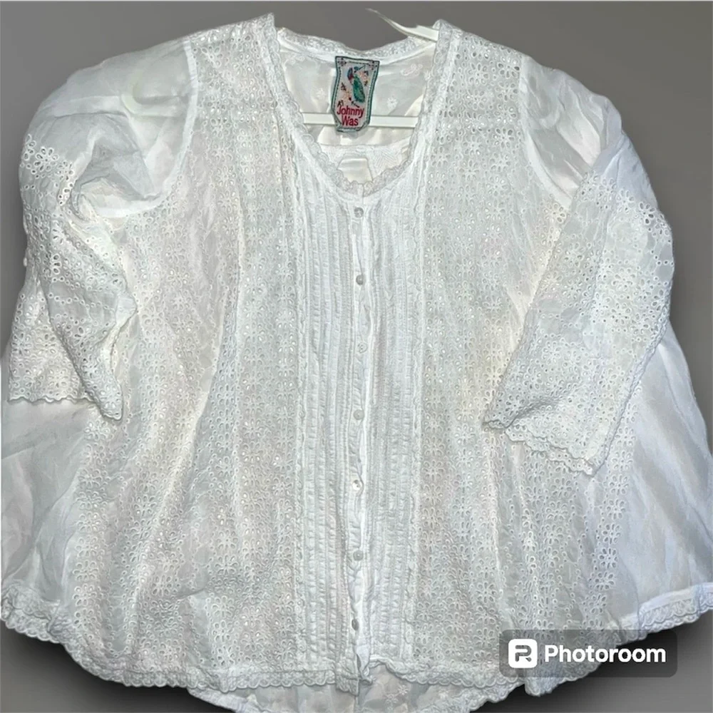 JOHNNY WAS lace eyelet top white sz medium
